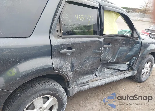 1FMCU03ZX8KC72854: 43877407