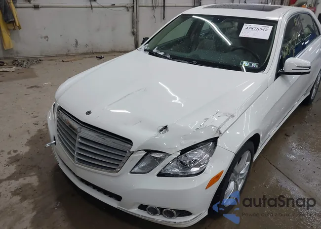 WDDHF8HBXAA100212: 43876542