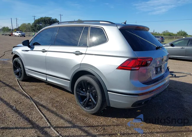 3VVCB7AX5RM077924: 43878044