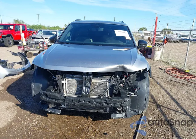 3VVCB7AX5RM077924: 43878044