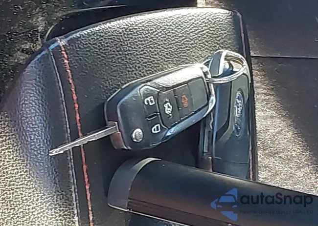 1FA6P0H78E5369907: 43878062