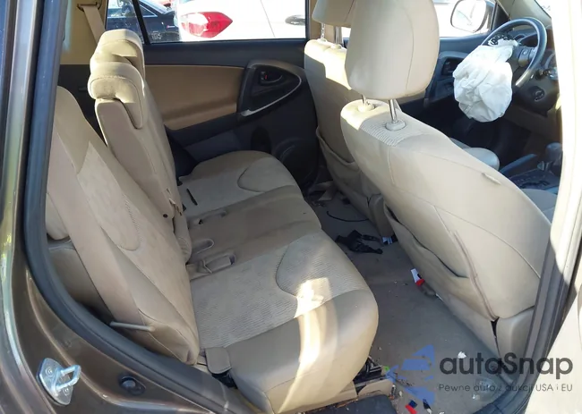 JTMZF4DV7B5033019: 43878196