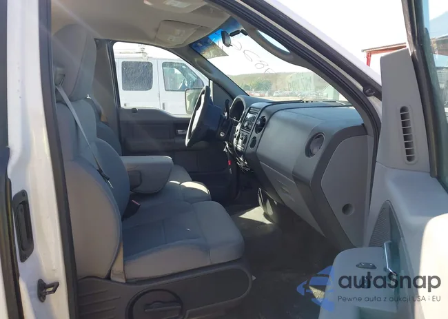 1FTPF12V67KC40261: 43878262