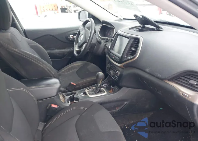 1C4PJMCS0FW758216: 43877484