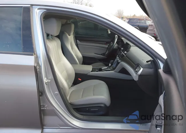 1HGCV1F58JA199853: 43877521