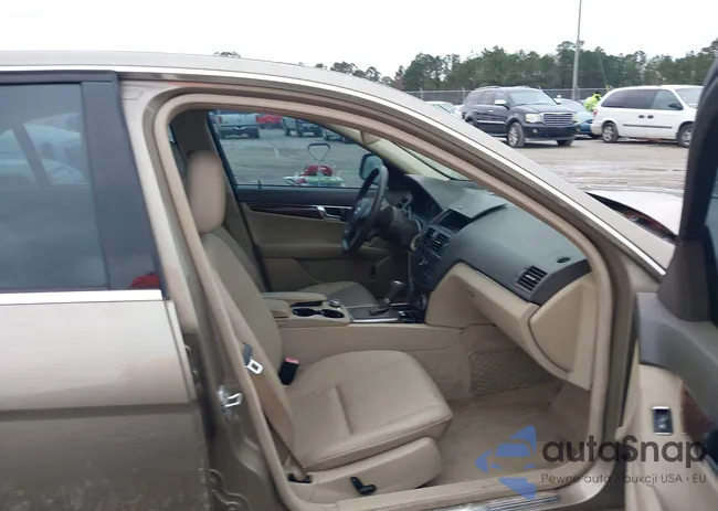 WDDGF54XX9F218450: 43877561