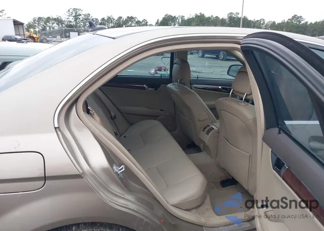 WDDGF54XX9F218450: 43877561