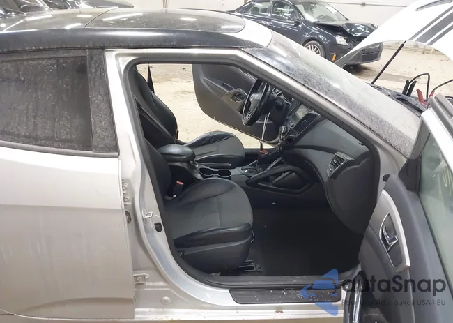 KMHTC6AD8DU167189: 43877718