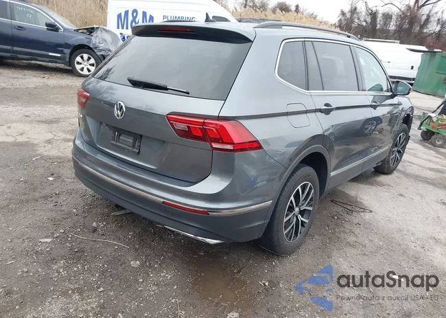 3VV3B7AX2MM030925: 43877741