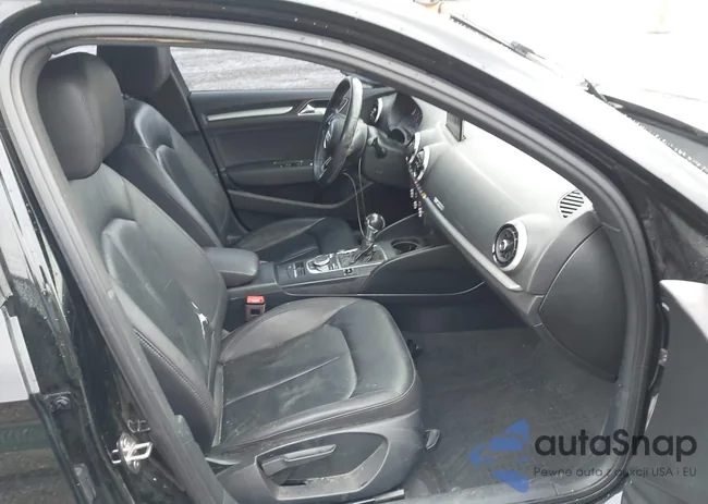 WAUAUGFF0J1002935: 43877785