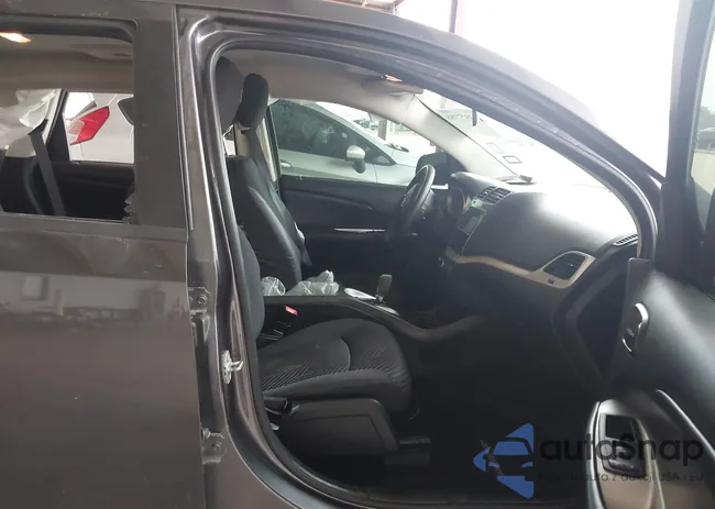 3C4PDCBG1FT599372: 43877788