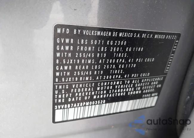 3VV8B7AX8PM003528: 43877815