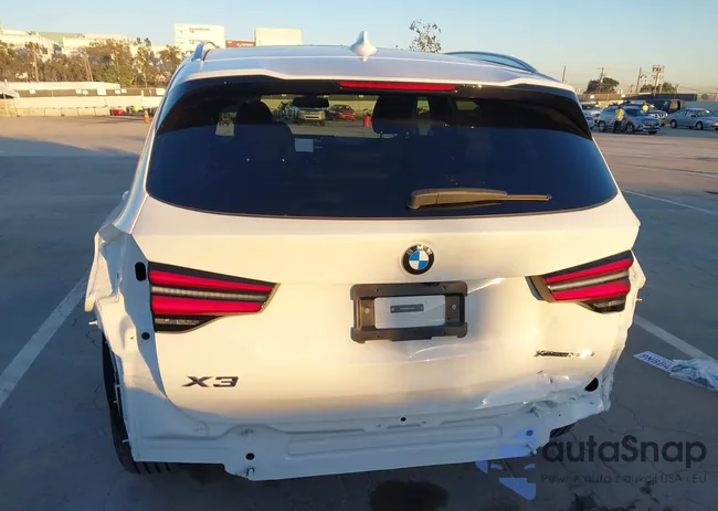 5UX53DP09R9X18633: 43877827