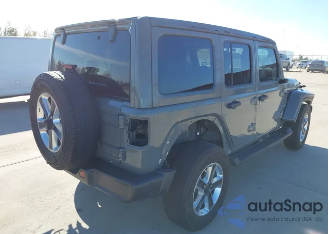 1C4HJXEN8NW252273: 43879039