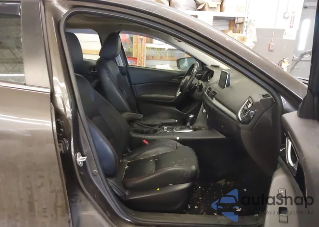 JM1BM1M38E1100131: 43878513