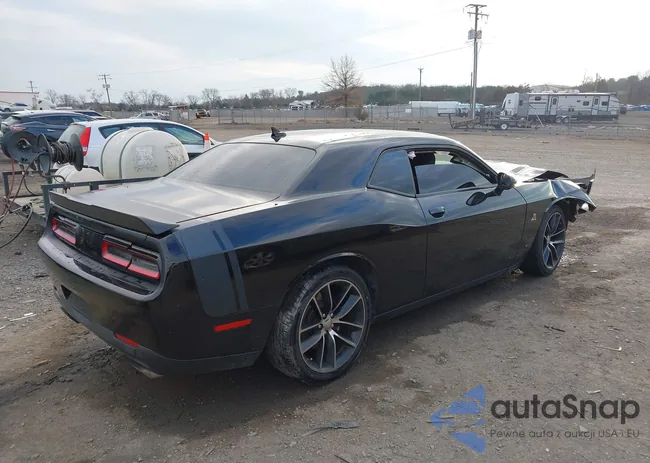 2C3CDZFJ4GH329980: 43878558