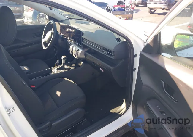 KM8HA3AB2RU131210: 43878812