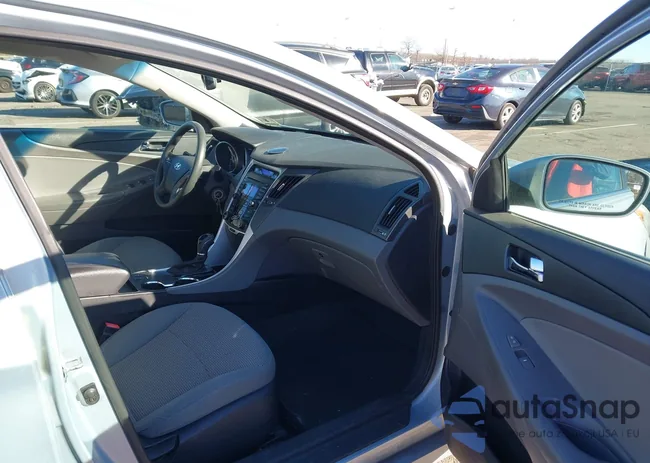 5NPEB4AC9DH642371: 43879875