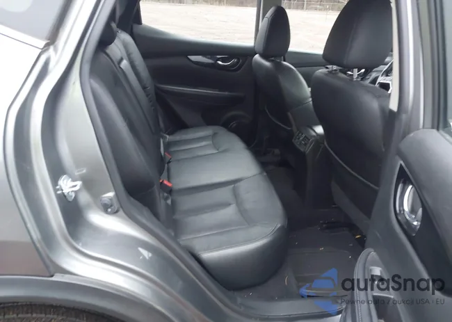 JN1BJ1CP2HW017835: 43880061