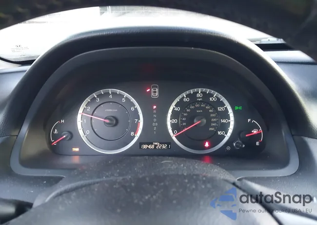 1HGCP2F82BA135111: 43880169