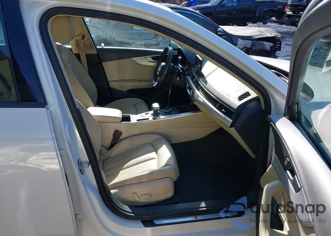 WAUDNAF41JA131191: 43880177