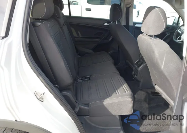 3VVRB7AX5PM047703: 43880439