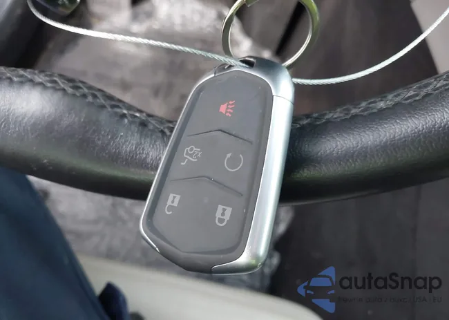 1G6AP5SX5G0106030: 43879458