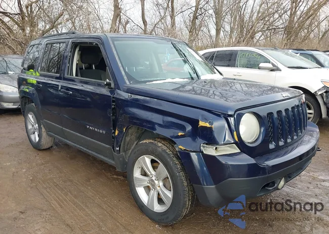 1C4NJRFB3CD621312: 43879482