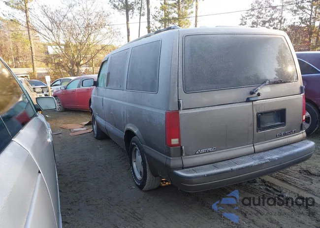 1GNDM19W0YB209748: 43879494