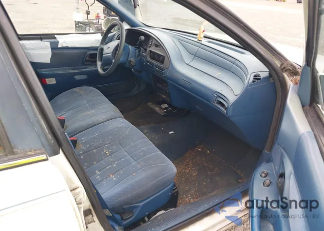 1FALP52UXSG197474: 43879568