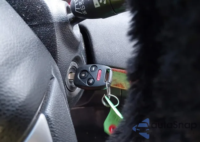 1HGCP3F86CA039375: 43879599