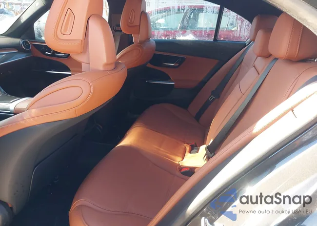 W1KAF4HB6PR120560: 43879631