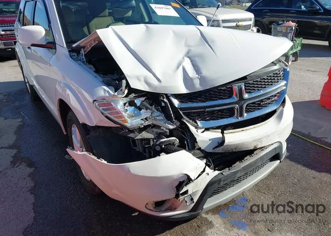 3C4PDCBG0FT747415: 43879697