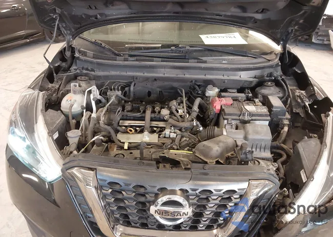 3N1CP5DV5LL533175: 43879784