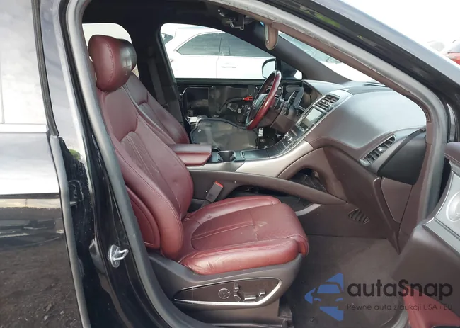 2LMPJ9JP5KBL31119: 43881092