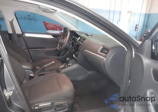 3VWD67AJ9GM406119: 43881148