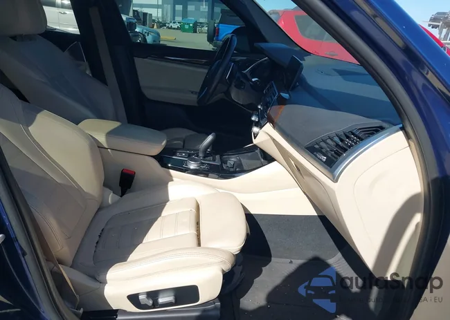 5UXTY3C03M9G68736: 43881310