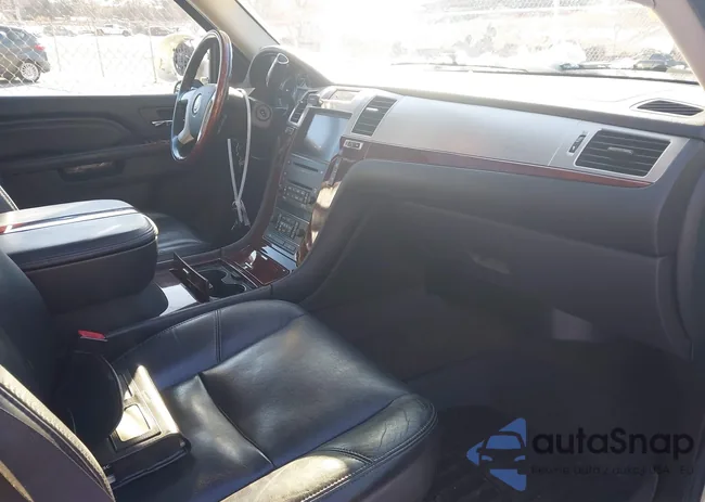 1GYUKCEF7AR279741: 43881350