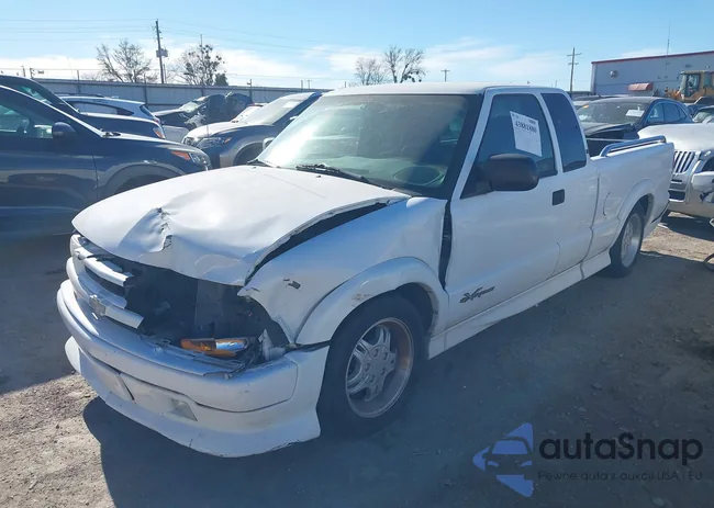 1GCCS19WXX8134160: 43881880