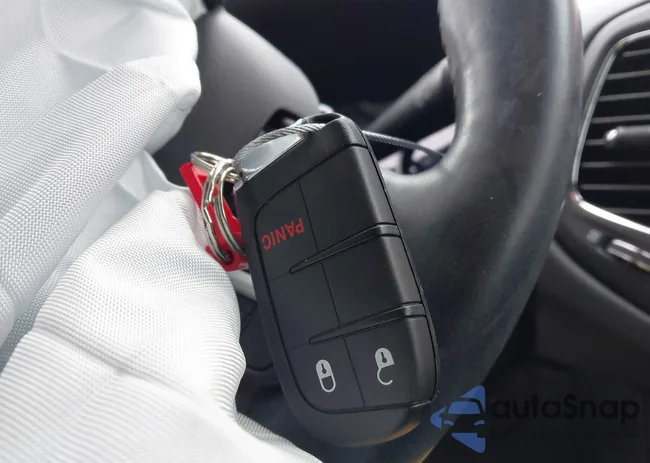 3C4NJDBBXKT750147: 43881945