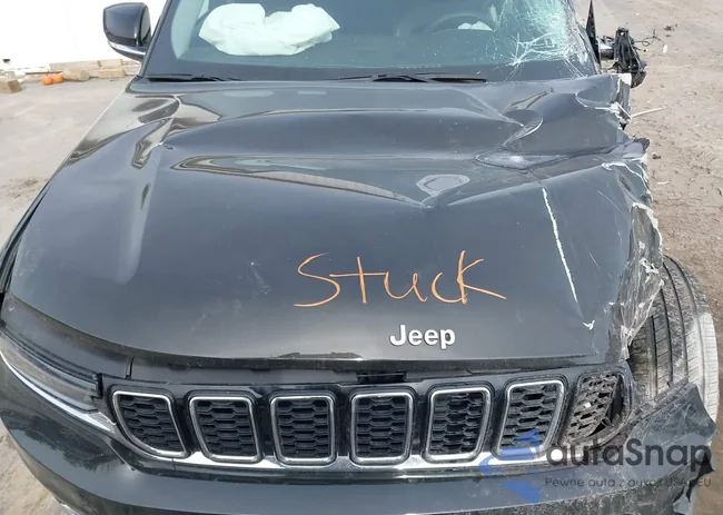 1C4RJKBG3P8873425: 43882148