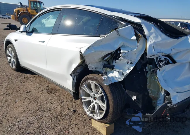 7SAYGAEE8NF523903: 43882188