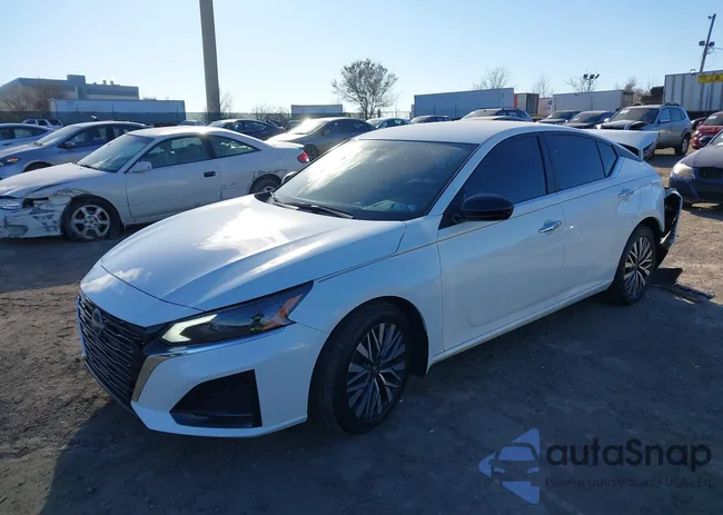 1N4BL4DV3RN407183: 43882232