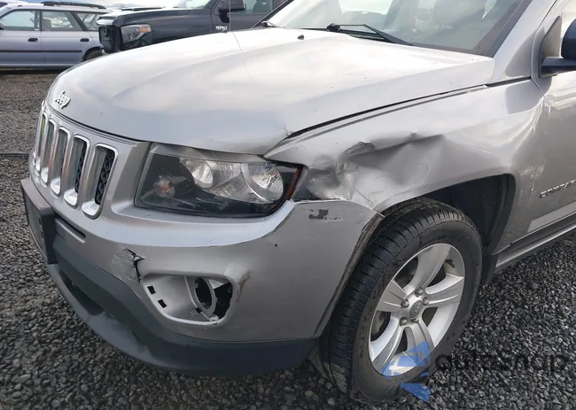 1C4NJDBB3FD282760: 43882267