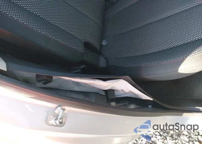 2GNALBEK1G6221875: 43881573