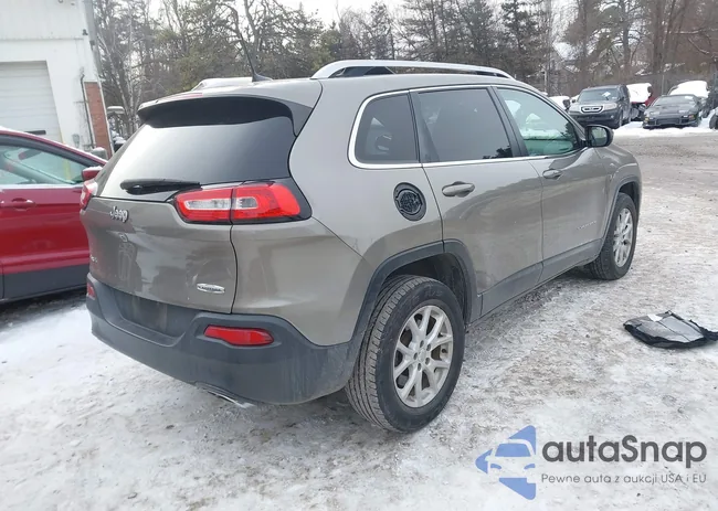 1C4PJMLX3JD570841: 43881664