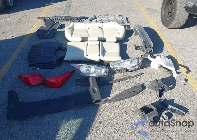 JN1BV7AP8FM355842: 43881748