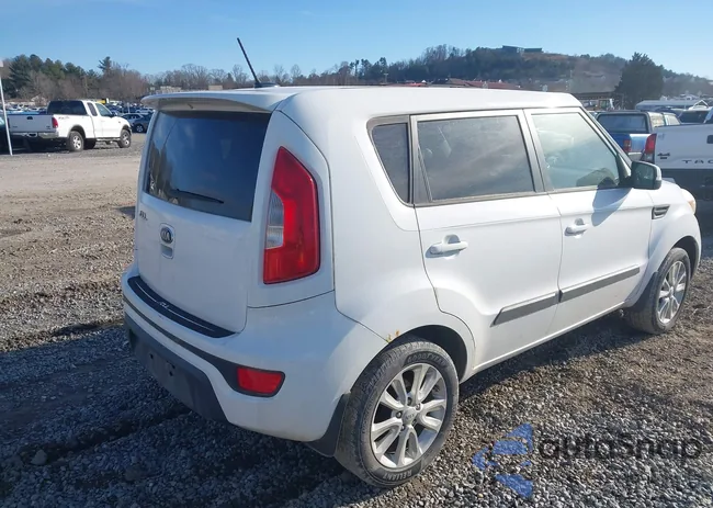 KNDJT2A60D7761926: 43882945