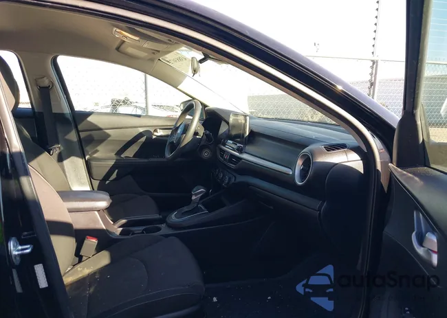 3KPF24AD0LE257491: 43883072