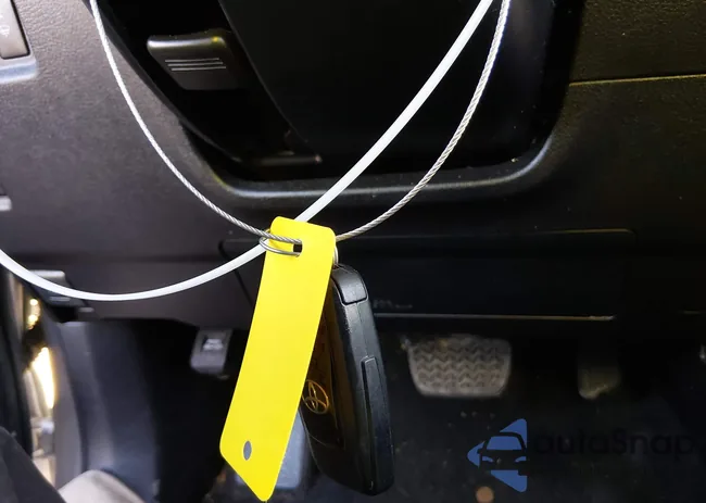 JTEMU5JR7P6140713: 43883278